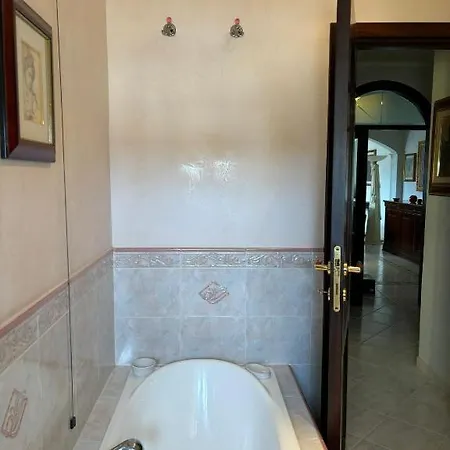 Pm 1 Via Raffaello Sanzio Апартаменты Альгеро